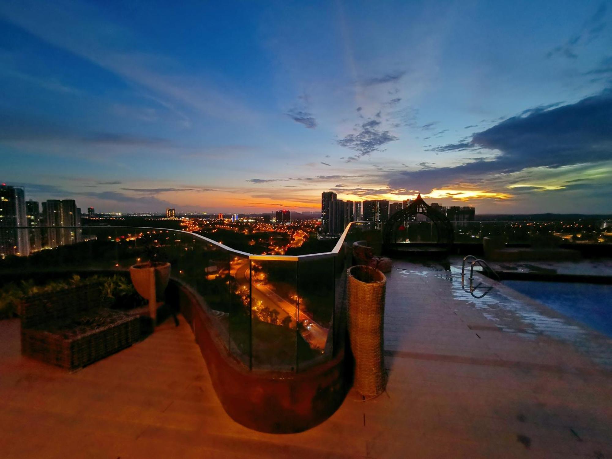 Legoland-4mins Walk-spacious-kids Friendly With Bathtub@ Happy Travel- Afinity Residency Apartment *