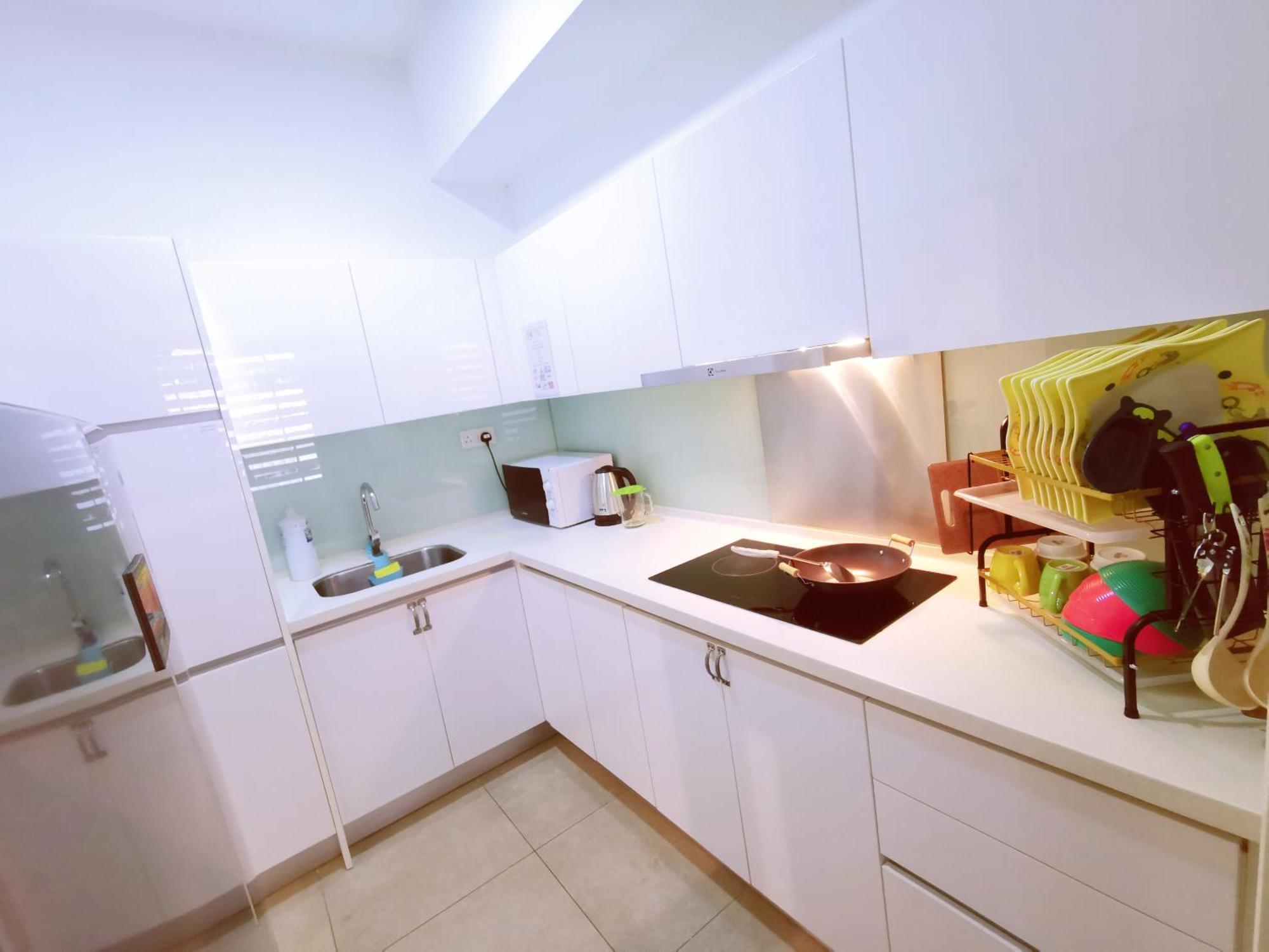 Legoland-4mins Walk-spacious-kids Friendly With Bathtub@ Happy Travel- Afinity Residency *