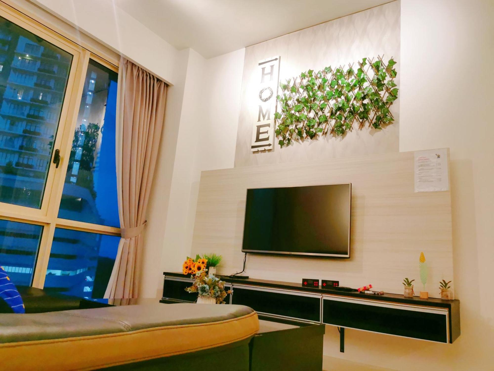 Legoland-4mins Walk-spacious-kids Friendly With Bathtub@ Happy Travel- Afinity Residency