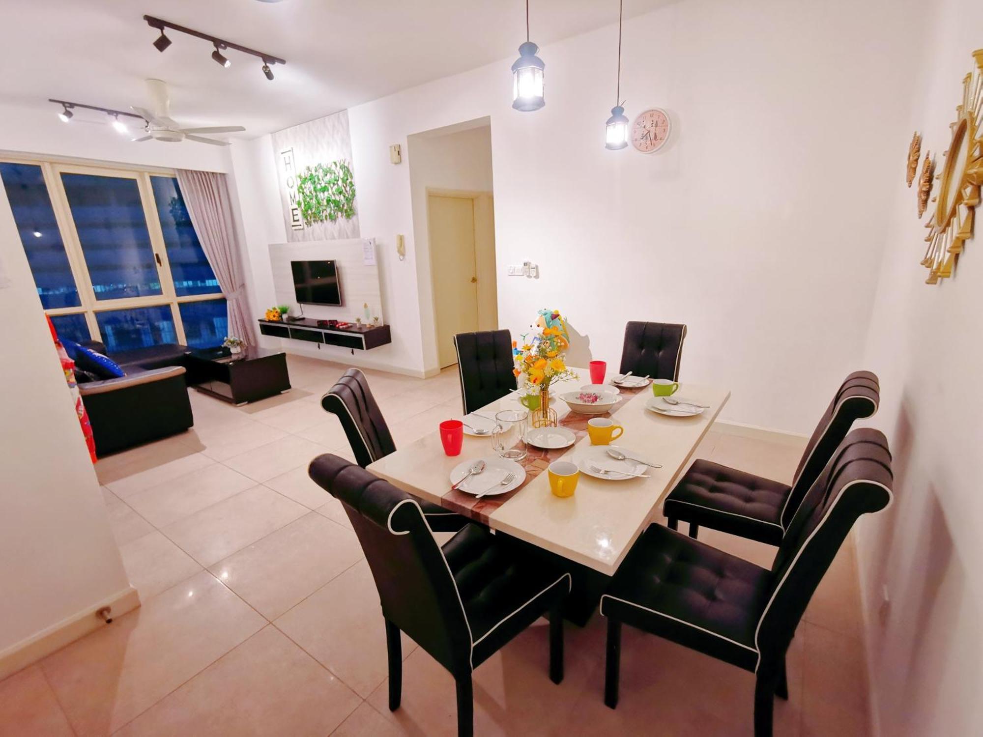 Legoland-4mins Walk-spacious-kids Friendly With Bathtub@ Happy Travel- Afinity Residency Apartment Nusajaya (Iskandar Puteri)