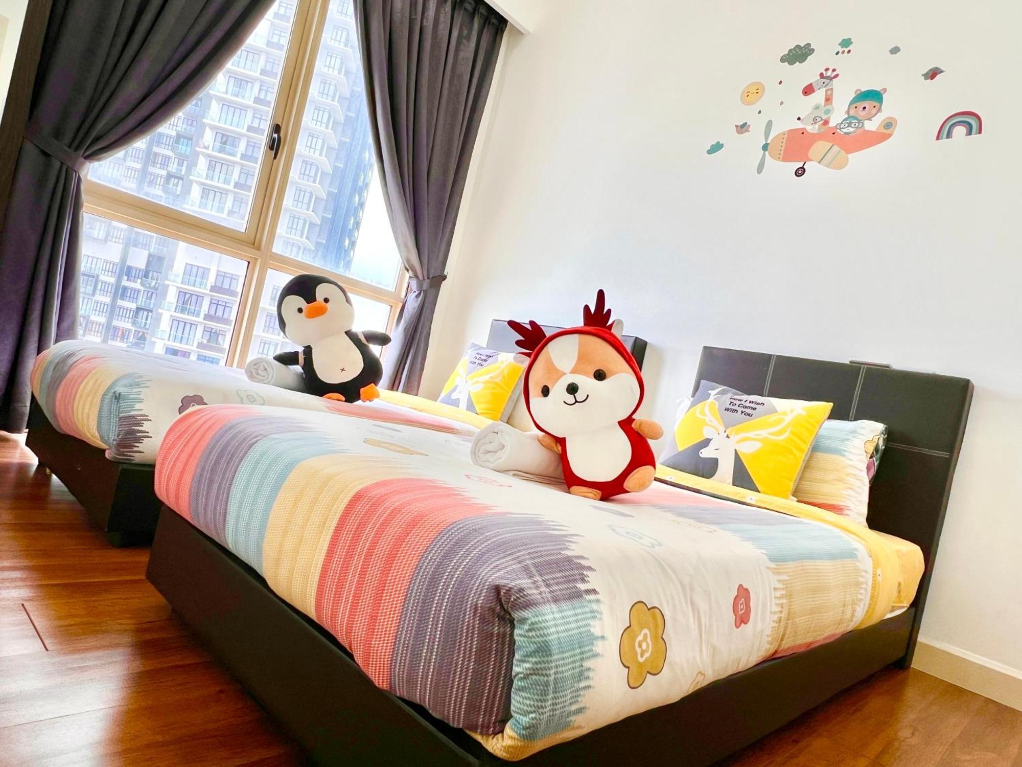 Legoland-4mins Walk-spacious-kids Friendly With Bathtub@ Happy Travel- Afinity Residency Nusajaya (Iskandar Puteri)